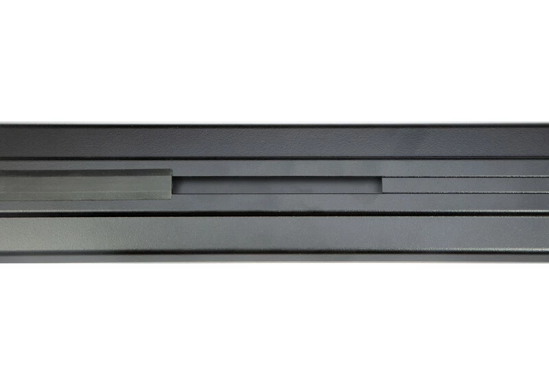 Yakima LockNLoad TrimHD Black 3 Bar Roof Rack For VOLKSWAGEN Multivan T5 5dr MPV With Bare Roof (2004 To 2015) 4 Yakima LockNLoad TrimHD Black 3 Bar Roof Rack For VOLKSWAGEN Multivan T5 5dr MPV With Bare Roof (2004 To 2015) - Image 4